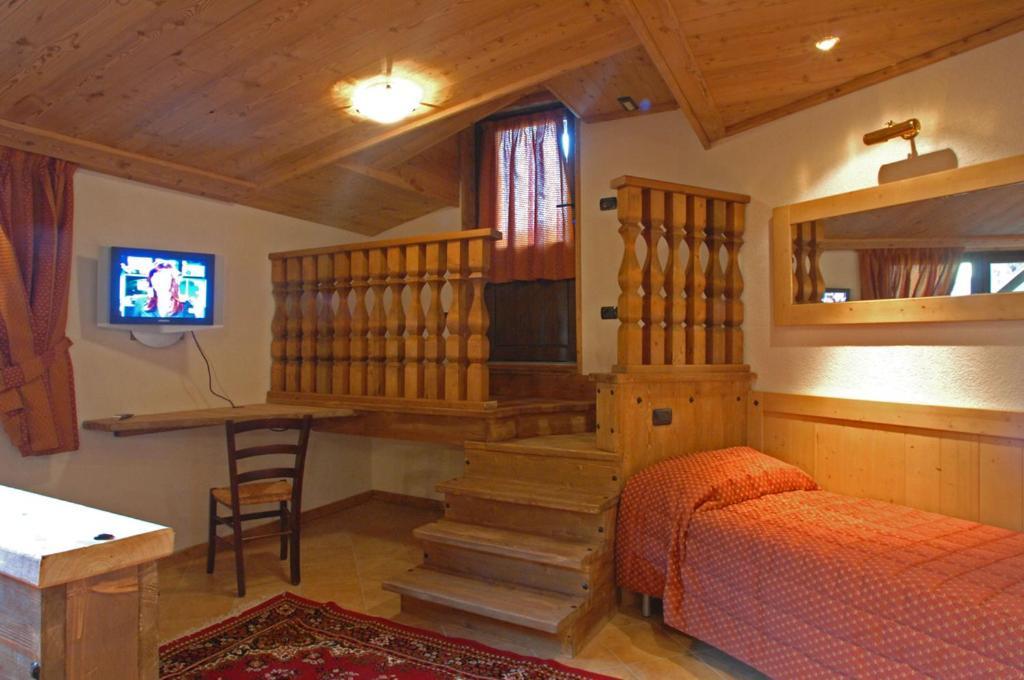 Chalet Garden Livigno Room photo